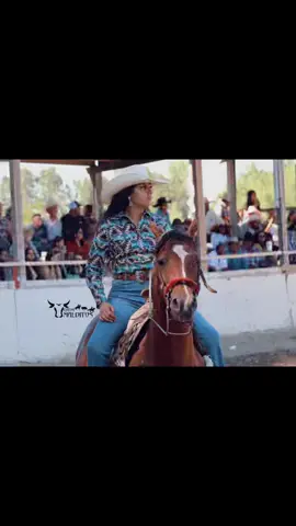 Cuidaoo 🫣😆 #lazadorasdetorosbravos #jaripeos #puromichoacanvaliii🇲🇽 