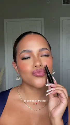 #LivinginLipBlur Lip combo of the day with @saiebeauty using their New Lip Blur shade that are now avaliable on sephora.com & sayhello.com 💄 #lipblur #saiebeauty #lipcombooftheday 