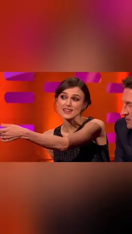 #keiraknightley was known to be a really good footballer while training for #benditlikebeckham  #football #sportsmovie #grahamnortonshow