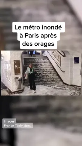 A #Paris, le métro inondé après des orages. #Balard #orages 