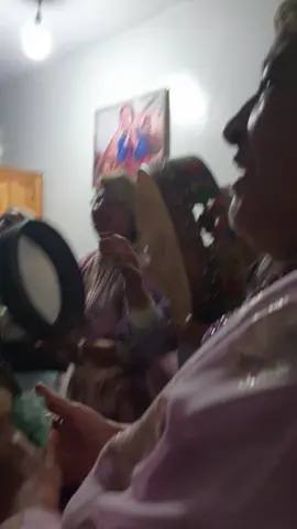 فن هوارة من الجنوب المغربي تران محلي  تحية الى مجموعة خديجة عكارن تارودنت..تحية الى ناس الجنوب تارودنت #مغاربةفرنس #تارودنت #تمازيرت_اينوووو #goruou #