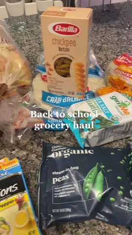 Not sure when my 1 year starting eating me out of the house but i cant keep up 🤣🤣 #targethaul #groceryhaul #grocerylist #backtoschool #toddlersnacks #toddlermeals #organicsnacks 