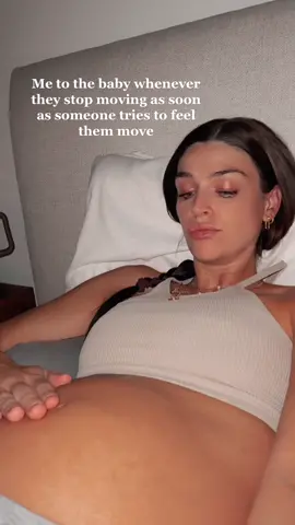 Like cmon sugar i know youre basically a gymnast #momtok #utahmom #33weeks #pregnancytiktok