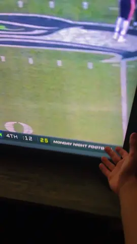 BRO ITS THURSDAY NOT MONDAY @espn #fyp #sportstiktok #sports #nfl #nftiktok #nflpredictions #football #footballtiktok #nflpreseason #espn #DoritosDareToBeBurned