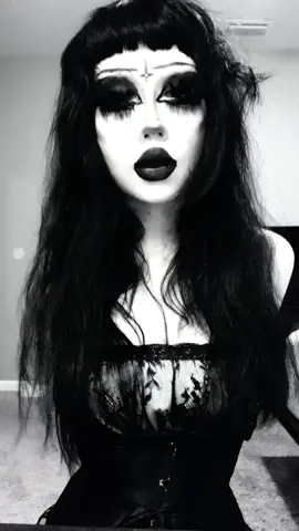 youre beauty, never really scared me. #goth #metalhead #gothtiktok #maryonacross #yourbeautynevereverscaredme 