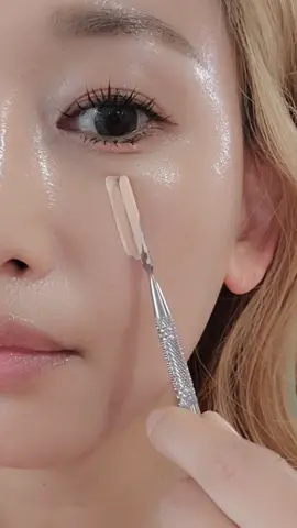 니베아크림사용법2~커버력이 넘 쎄서 주름에 끼는 파운데이션과 섞어쓰기^^여러겹 발라도 자연스럽게 커버된답니다 #청담언니 #요리하는메이크업아티스트 #틱톡뷰티 #beauty #makeup #skincare #makeupasmr #틱톡보고삼