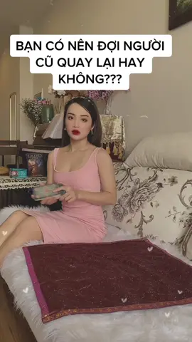 BẠN CÓ NÊN ĐỢI NGƯỜI CŨ QUAY LẠI HAY KHÔNG??? Hãy đón nhận thông điệp ngẫu nhiên mà Vũ Trụ dành tặng các bạn nhé!!!🍀💕 #fyp #tinhyeu #tarotreading 