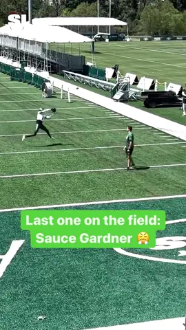 The @nyjets are ready to make some noise in 2022 ✈️ #nfl #football #nyc #newyork #jets #sports #trainingcamp #takeflight #viral #foryoupage 