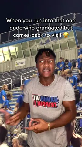 They Try To Hold On To That Highschool Popularity Forever 😂😂 (Instagram : itsbankrolldyl) #fyp #bankrolldyl #greenscreen 