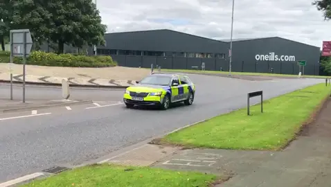 PSNI IRV responding #psni #nicarscene   #police #policeservice   #policeserviceofnorthernireland  #policeni   #bluesandtwos  #emergency  #policeuk   #northernireland  #strabane  #unmarked #fyp #fypシ