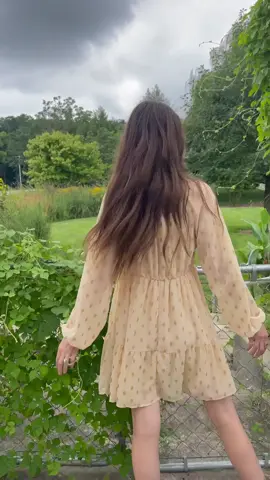 Weekend walks through the garden ✨ #followme #followmylife #amazondress #summerdress