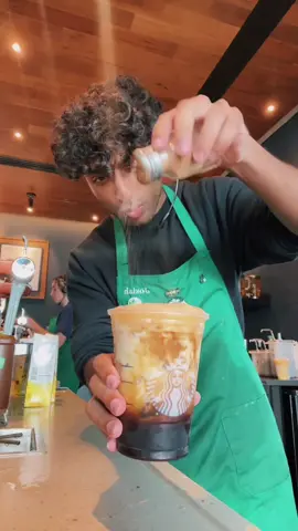 Magic behind the drinks😉 #fyp #viral #trend #starbucks #indian #barista #brown 