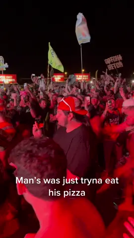 @yookiemusic 😭😳🫡🍕  #basscanyon #yookie #hol #dubstep #pizzaparty #headbanger #ravetok #edmtiktok