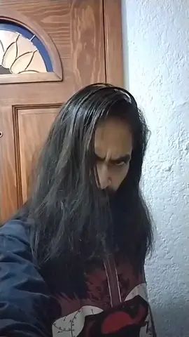 Sólo porque me acaban de cortar al cabello y se siente genial 😉✨ Digo digo, muerte y destrucción ☠️🔥#longhairboy #metalhead #metalero #duhastazucaramargo #parati