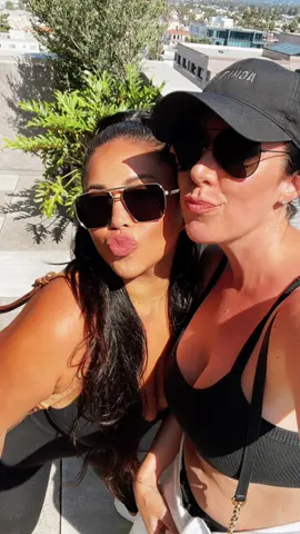 Bestie day in LA for our client’s fitness event 🤩 #fitnesstiktok #fitnessevent #bestfriendscheck #bestfriendchallenge #livefitnessclass 