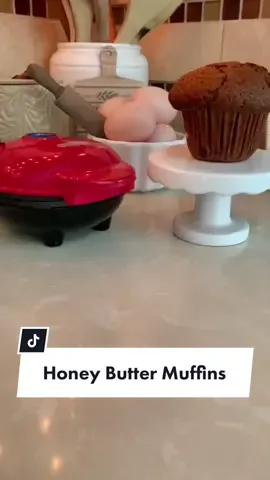 Honey butter mini dash muffin transformation! #minidash #honeybutter #butter #muffin #EasyRecipe #breakfast #dash #foodtiktok #Foodie #fyp #foryou #goodeats #transformation #satisfying #CookingHacks #cookingshow #kidsbreakfast #breakfastideas #waffle #chaffle #cookwithme #muffins #dashwafflemaker #makebreakfastwithme 