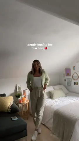 pt.3 of making one of these until I make teacher tok🤞🏻 #teacher #teachersoftiktok #outfitideas