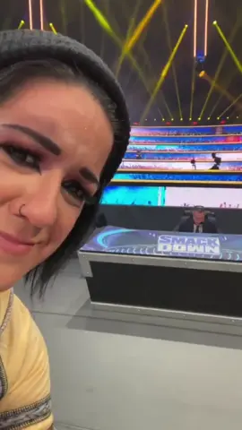 #WWE #backliveonstage  #bayleywwe