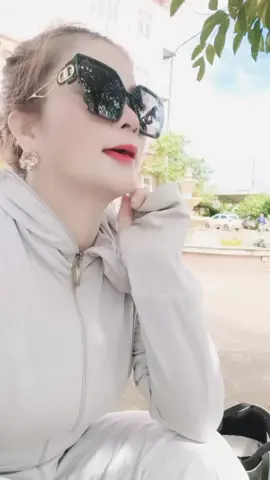 nắng nóng quá cả nhà ơi ❤️🌹🌷🤣🤷👍