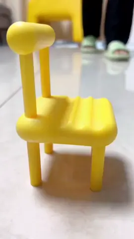 Small chair phone holder,small and exquisite,cute#cute #phoneholder #creative 