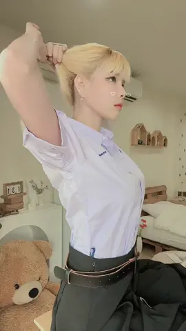 หนูขอมัดผมแปปนะพี่