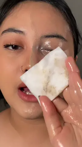lumayan lebih cepet melt makeup drpd yg lain yg ku punya