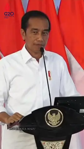 Presiden Jokowi: Jangan sampai ada lagi yang main-main urusan sertifikat apa lagi yang namanya mafia tanah tidak ada lagi di bumi Indonesia ini saat Presiden Serahkan Sertifikat Tanah untuk Rakyat, Sidoarjo, 22 Agustus 2022. Sukseskan Keketuaan Presidensi KTT G20 Bali Indonesia Recover Together Recover Stronger. Menuju Indonesia Maju Pulih Lebih Cepat Bangkit Lebih Kuat