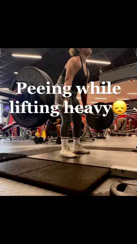 #fypシ #foryou #xyzbca #deadlift #powerlifting #girlswholift #XibelaniMoves #GymTok #greenscreenvideo #tiktoksouthafrica 