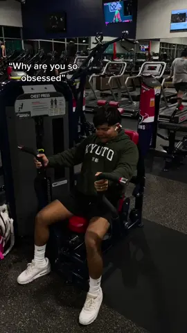 Old school > (collecting gymrats (2,776 goal 3,000) #WorldPrincessWeek #oldschool #foryoupage #Fitness #gym #arnoldswarzenegger #GymTok #viral #aesthetic 