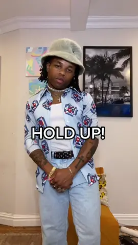 Streams for clout guy? #nyc  #eastvillage #lowereastside #raysbarnyc #soho #nolita #williamsburg #bushwick #dimessquare #nycvlog #fashiontiktok #OOTD #viral 