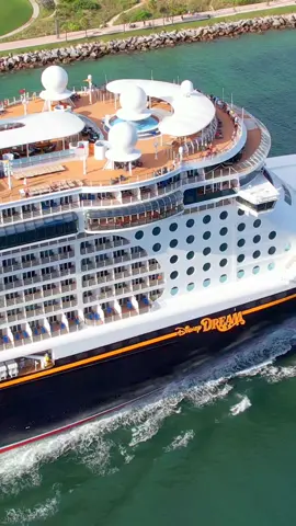 Weekend Sailings from Miami Beach. Disney Dream#cruise #cruiseship #cruising #cruiselife #crusero #miami #cruisetime #disney #disneycruise #disneydream #tiktokcruise #visitmiami #cruisetravel #luxurylifestyle #cruiseaddict #southflorida #boatshow #miamievents #miamilife #yachtingmiami #boats #boating #boatlovers #yachtingworld #boatworld #boatlifey #yachtinghubmiami #cruiseaddicts