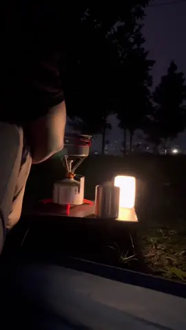 Terwujud tidak terwujud, tetap bersujud..#solocamping #campingvibes #campinglife #berkemah #bukitcirimpak