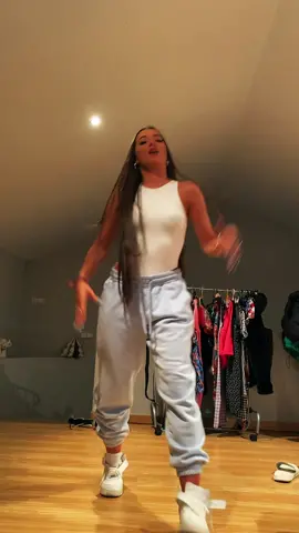 ⚠️FAKE BODY⚠️Tiktok no me lo borres que solo estoy bailando 😟