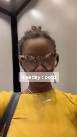 fashion glasses complete this fit 💛#AEJeansSoundOn #fiskuniversity #hbcu##senioryear #OOTD #tuesday 