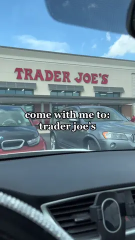 nice little after school trip #WorldPrincessWeek #traderjoes #nashville #collegelife #tuesdayvibes #traderjoeshaul 