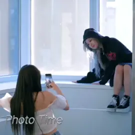 karina adalah aku ketika ngefotoin temen 😁 #karina #ningning #aespa 