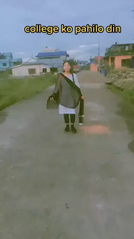 mero xori  pahilo din  kalej  jadai khusiko simanai  xaina  kurtha sural pahilo choti  lgako samalni  garovako jasto xa 