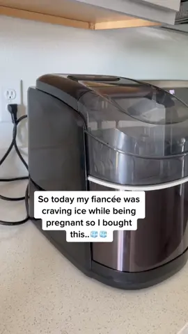 She was so Happy 😅💕#fypシ #trending #viral #couple #couplegoals #Love #boyfriend #themacfamily #icemakermachine #icemaker 