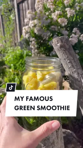 But seriously any mango with greens is so good ! #smoothie #greensmoothierecipe #AEJeansSoundOn #WorldPrincessWeek