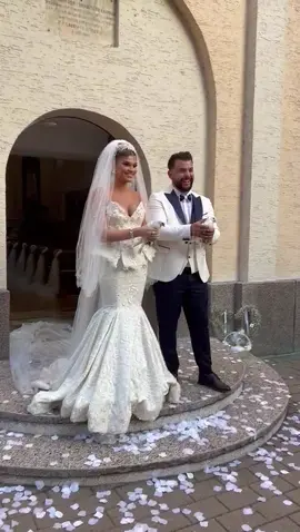 Fail of the day🫢🕊 #fail #funny #wedding #albanianwedding #viral #albanian #fy #fyp #foryou #foryoupage #fyyy #dove #church #Love #couple #forever #ceremony #bride #gjakove #afraid #failoftheday #viralvideo #viraltiktok #virall #husband