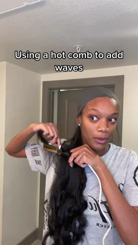 This hot comb so old. Work with what you got! #fyp #sleekponytail #hotcomb #hairtutorial