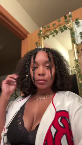I was def feelin myself w this hairstyle🤩 #curlyhairstyles
