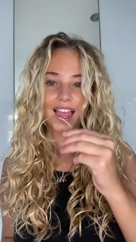 curly hair problems🧝🏼‍♀️