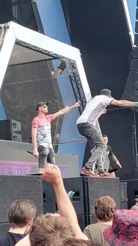 wat een energie tijdens deze set 😍  #drs #irradiate #demonicrage #decibel #decibeloutdoor #uptempo #hardcore #beat #hard #beeksebergen  #music #party #fun #kicks #fast #fy #fyp #foryou