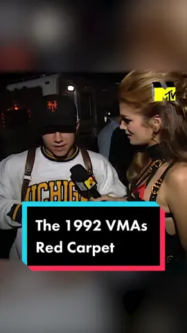 The #VMAs red carpet is ALWAYS the peak of #style! ✨ #TBT the 1992 show, where #CindyCrawford got the lowdown on the hottest fashions from celebs like #MarkWahlberg and #DenisLeary. ❤️