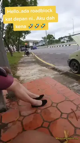 Hello..ada roadblock kat depan ni.. 🤣 #malaysianupdate #videoviral #videoviral