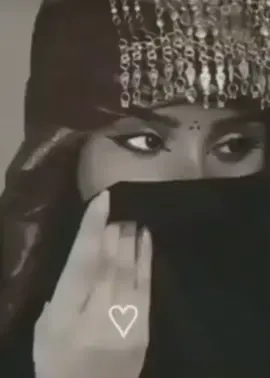 انا البدويه الي قالو يكفيكم شرها وانا البدويه الي قالو يا زين حظ من حبها. بدويه وافتخر😌✋🏻
