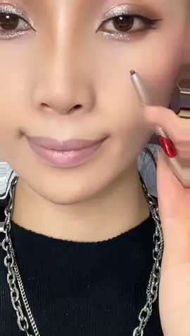 #makeup
