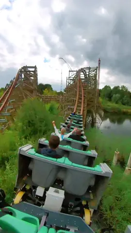 Full POV of the best coaster in the Netherlands 😇 Have you ridden it? 🤔 This is Untamed at Walibi Holland, a true airtime machine 👌 #walibiholland #walibi #rollercoaster #coaster #themepark #netherlands #inversion #scream #fun #nl #dutch