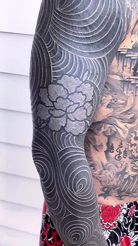• @jessimanchester  #WHITEonblacktattoo by @TTTSWRLDS #TTTSWRLDS #whiteinktattoo #blacktattoo